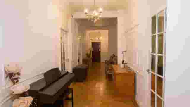 Boutique Boardroom & Brainstorm Suite