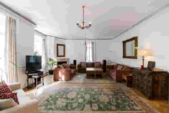 Boutique Boardroom & Brainstorm Suite