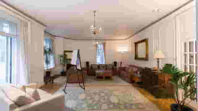 Boutique Boardroom & Brainstorm Suite