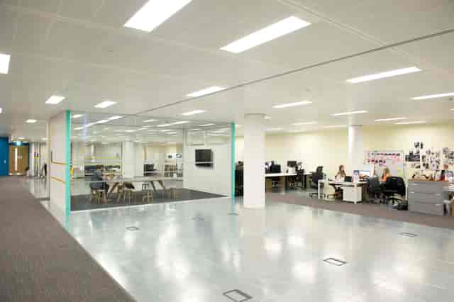 Howard Hughes Moorgate office: open-plan breakout room for workshops and networking events.