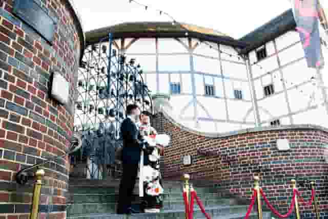 Swan at The Globe