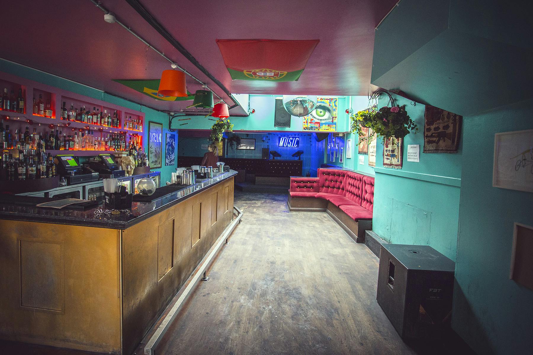 Catch - Upstairs Lounge image 3