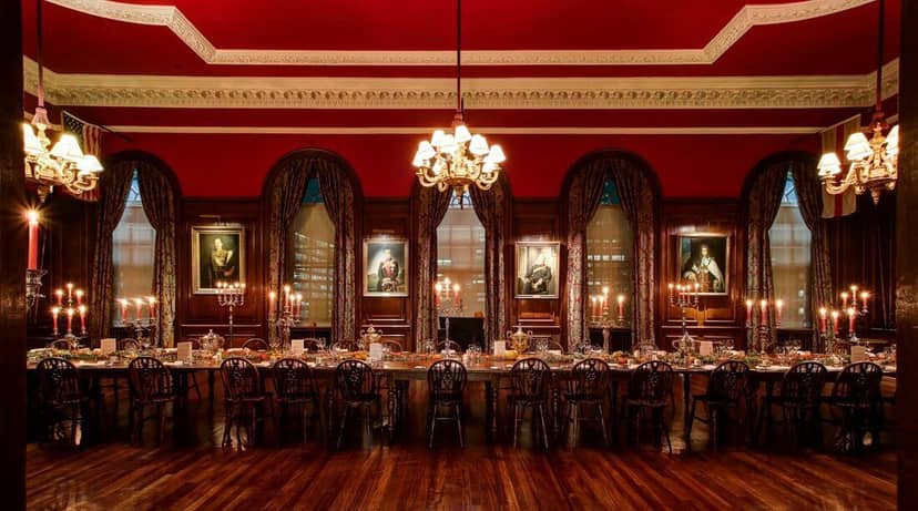 Elegant dining room in The Long Room, HAC, ideal for corporate dinners and celebrations.