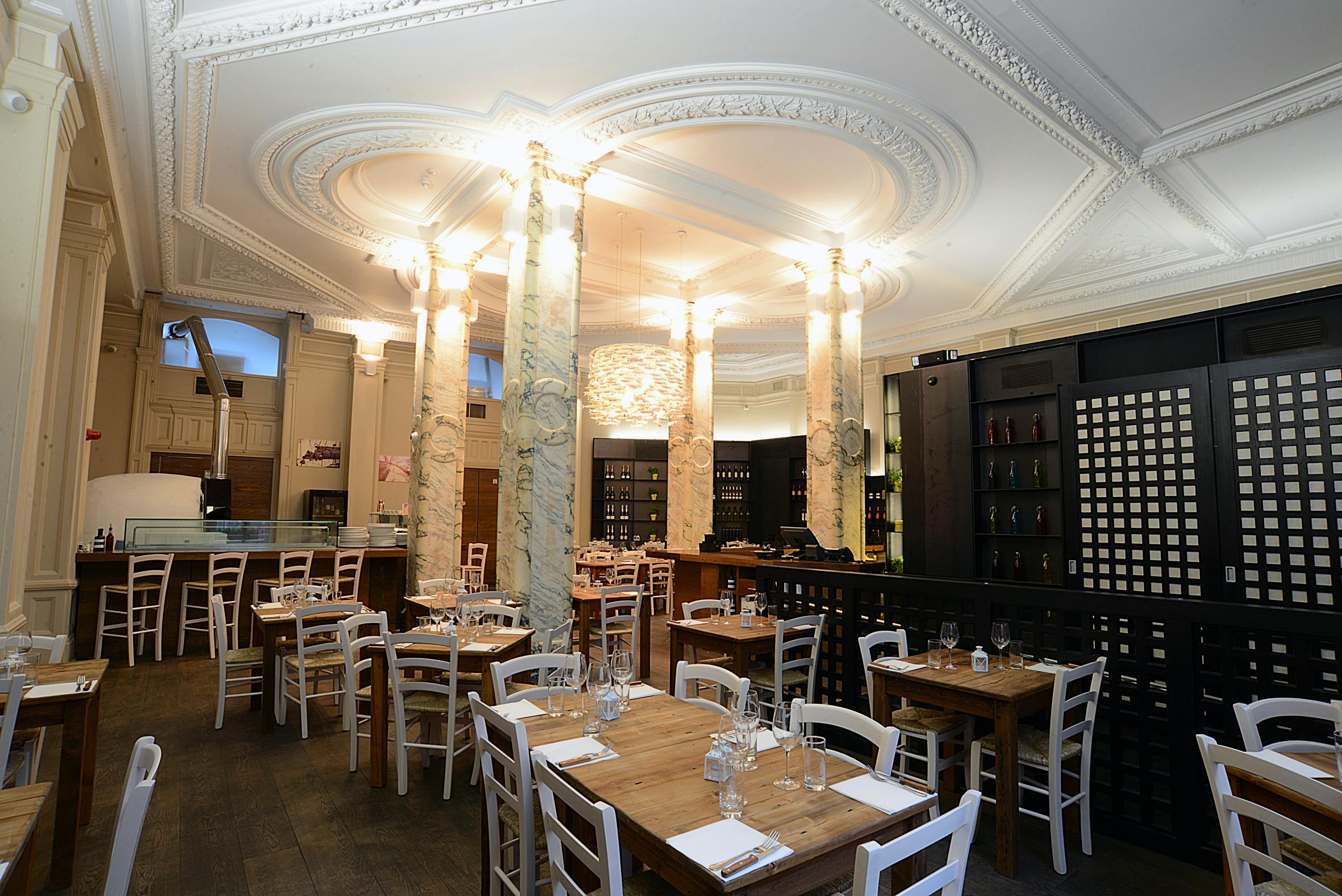 The Grand at Trafalgar Square - Chandelier Room image 1