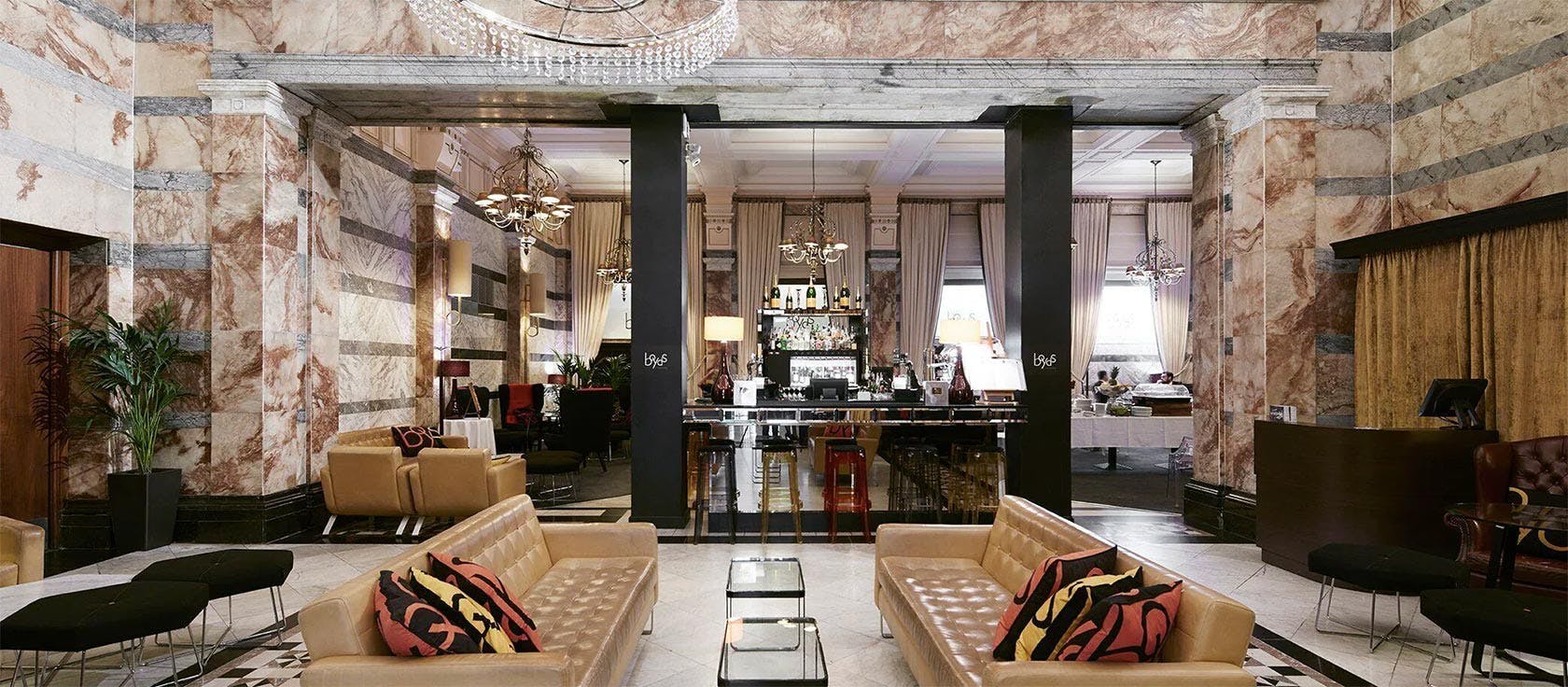 Club Quarters, Trafalgar Square ...