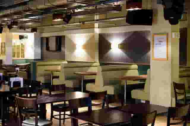 Griff Inn Bar & Kitchen