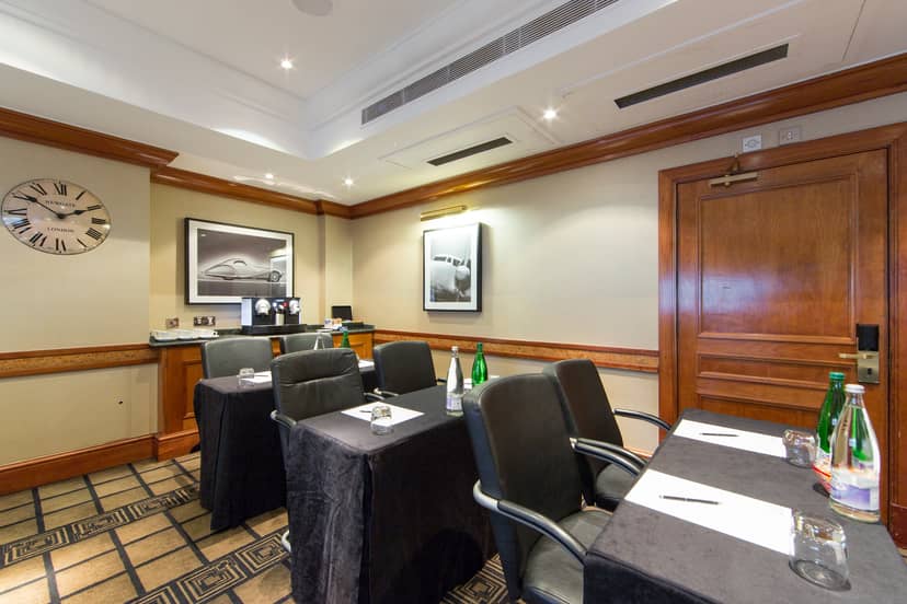 Meeting room at Serpentine, Thistle Marble Arch, with sleek tables for workshops.