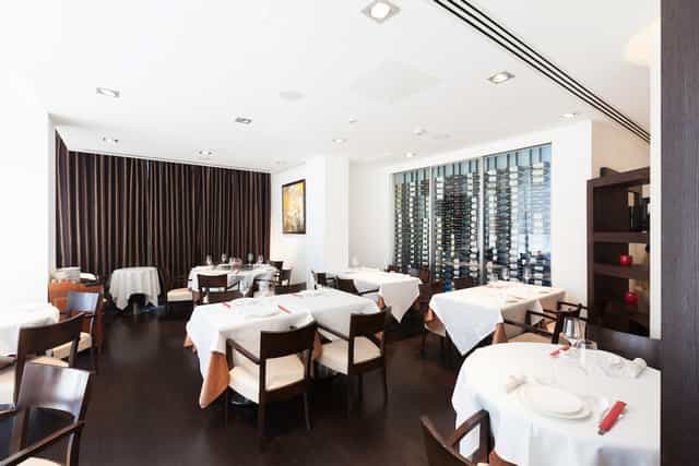 Private Dining Room 2 at Bright Courtyard Club, elegant decor for corporate events.