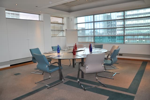 5th Floor Titanium Boardroom 2