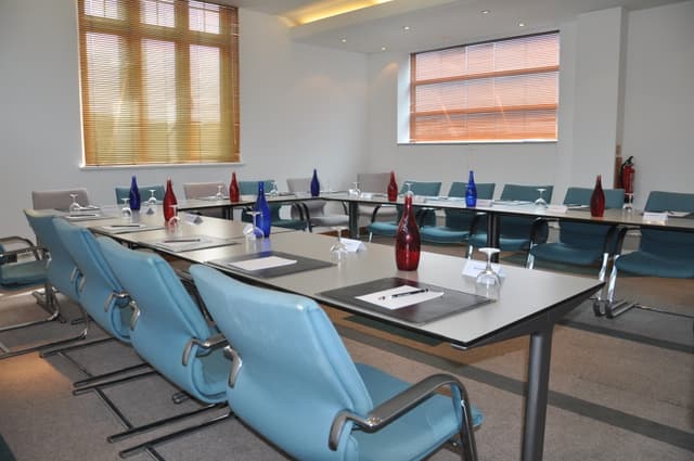 5th Floor Chromium Boardroom 1