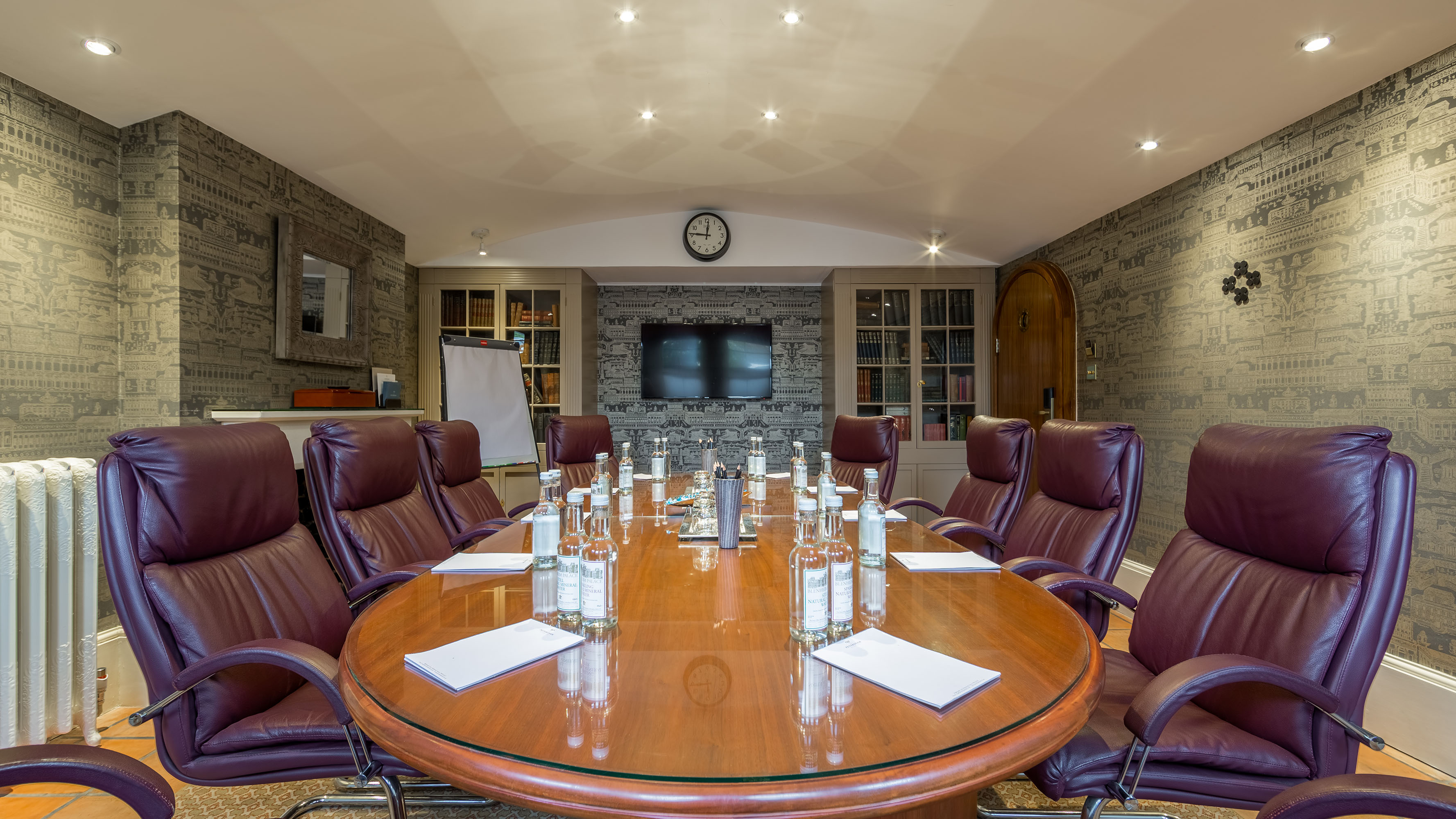 Large Study conference room at Petersham Hotel with round table for meetings.