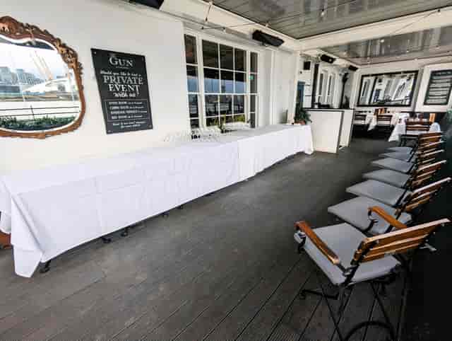 Riverside Terrace
