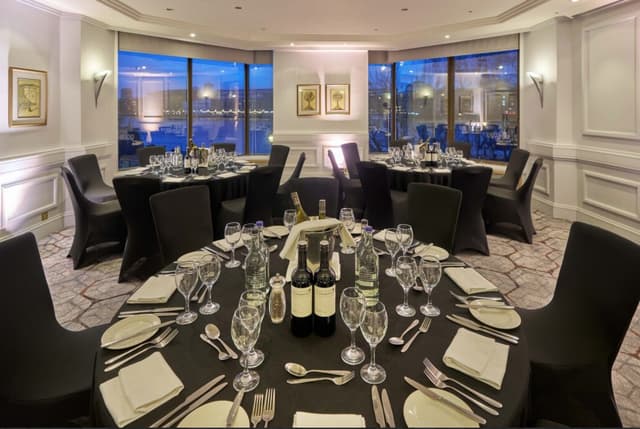 Mortimer Suite