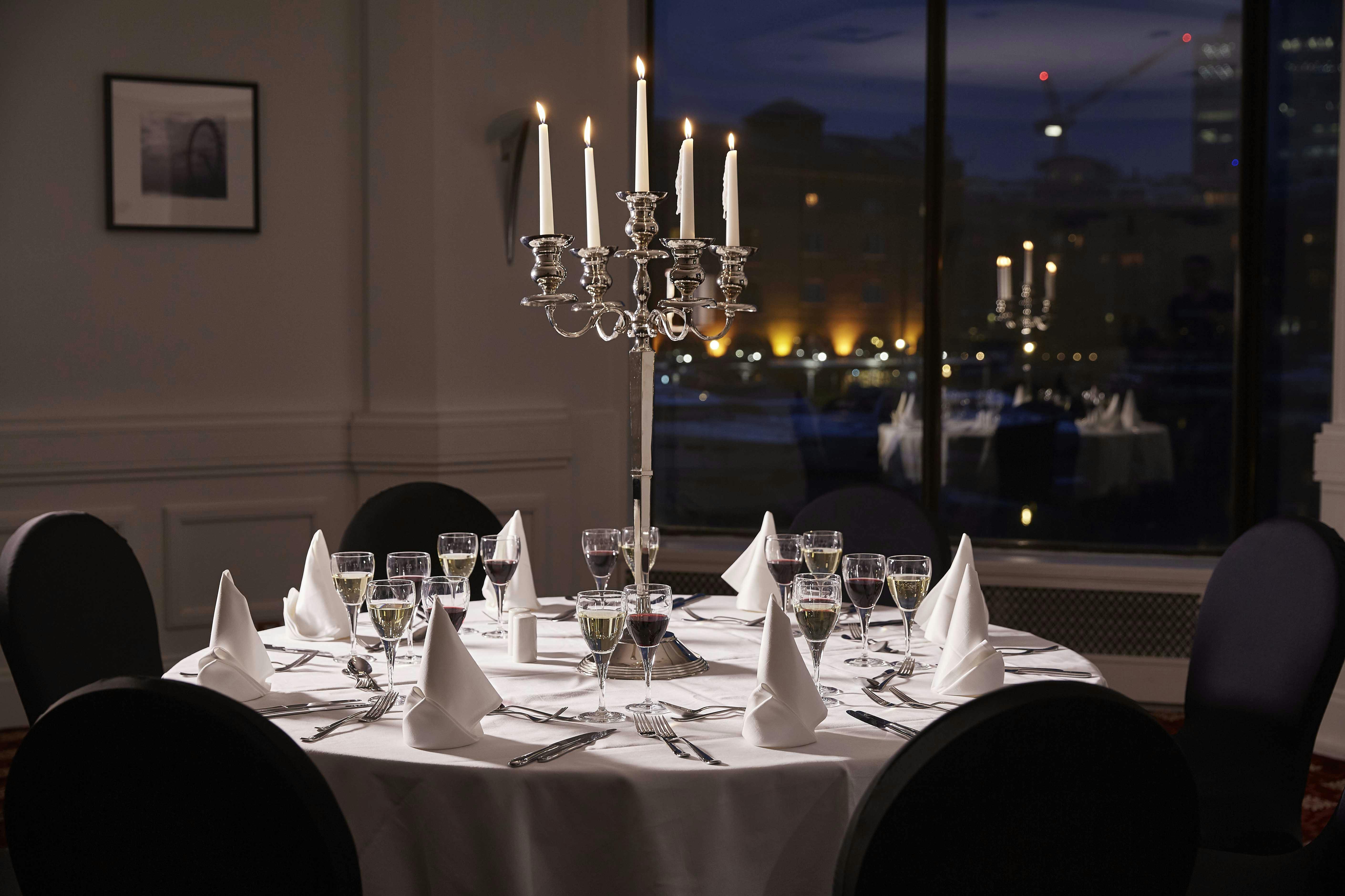 Elegant dining table in Mortimer Suite, perfect for formal events and networking dinners.