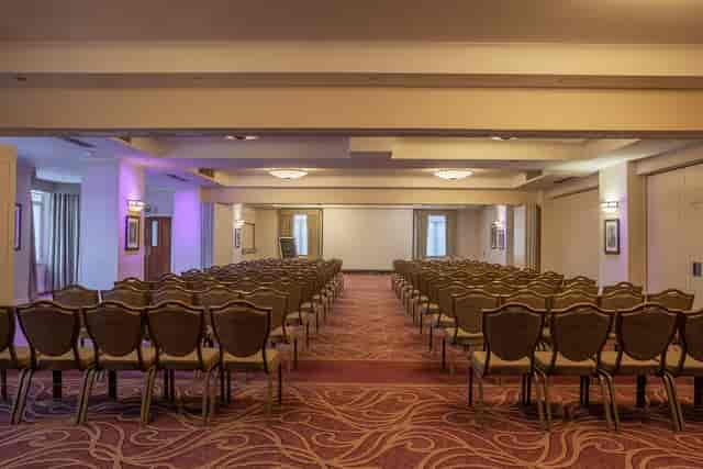 Oatlands Park Hotel