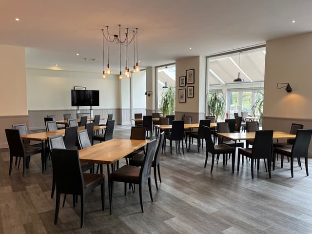 Tulip Tree Room