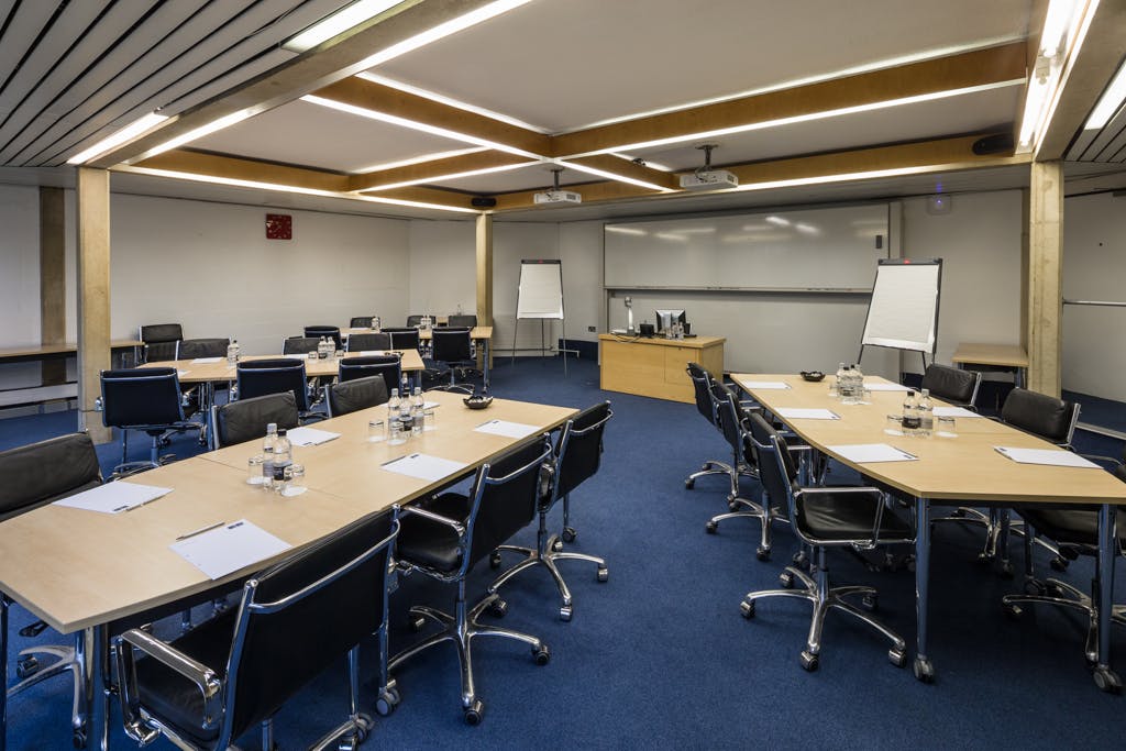 Templeton Lecture Room at Saïd Business School, U-shape layout for meetings and workshops.