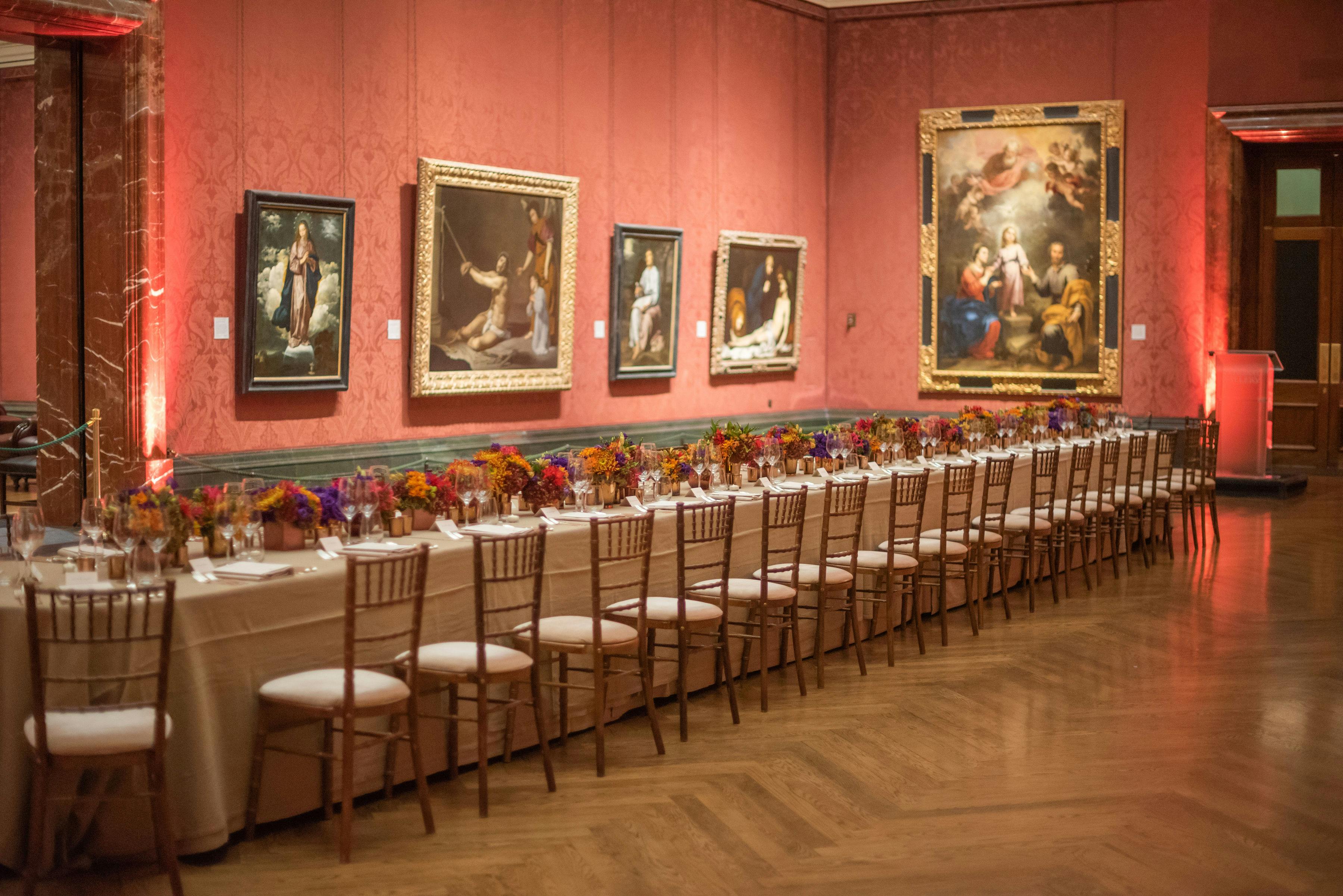 Elegant banquet table in The National Gallery for corporate gatherings or upscale events.
