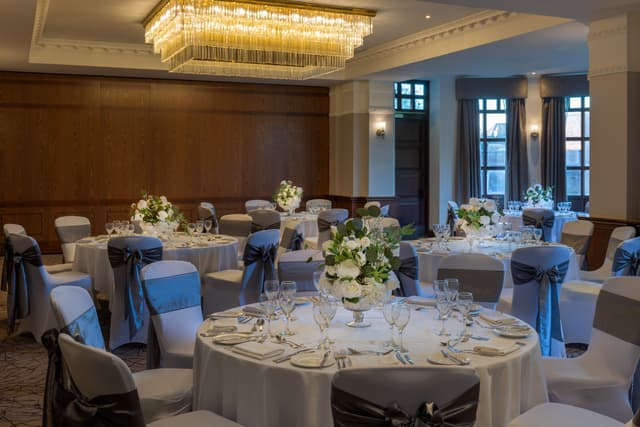 Hilton Puckrup Hall Hotel & Golf Club +1 more