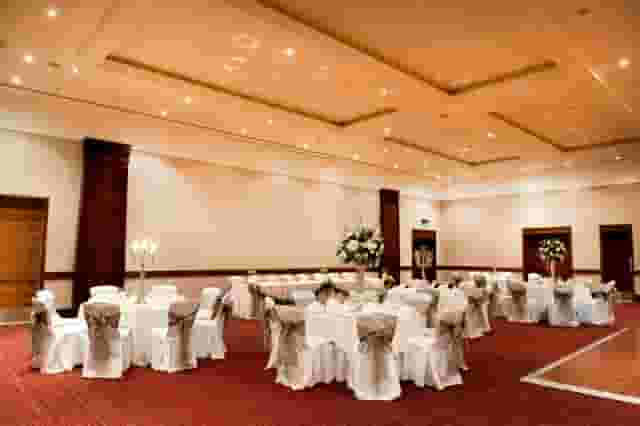 Hilton Reading
