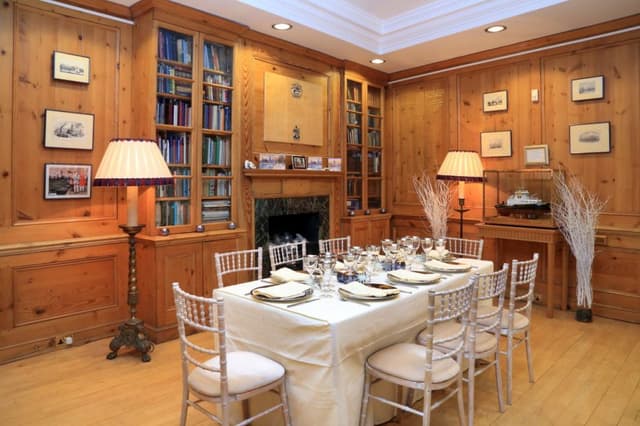 Silver Room
