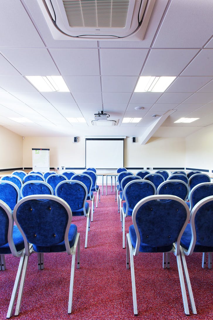 Detling Room at Kent Event Centre, bright meeting space for workshops and seminars.