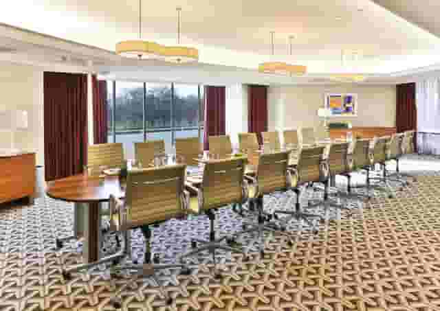 Serpentine Suite 