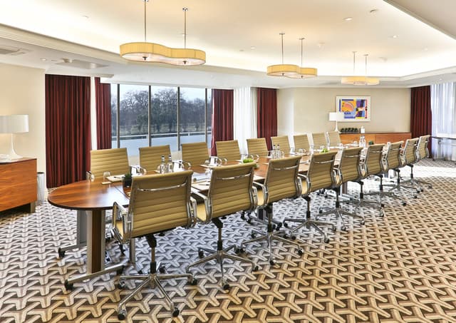 Serpentine Suite 