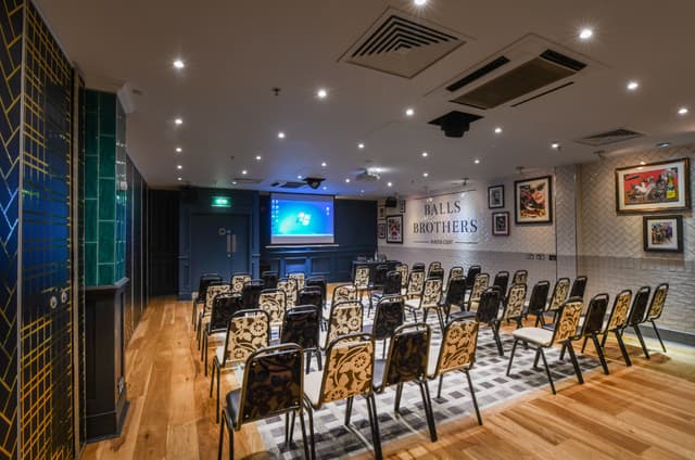 Minster Suite