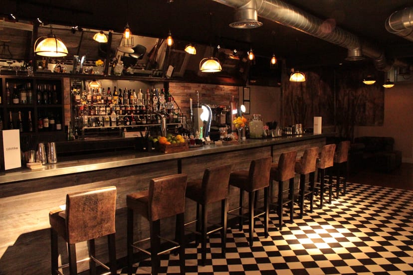 Stylish bar area in SW11 venue, perfect for networking events and cocktail receptions.