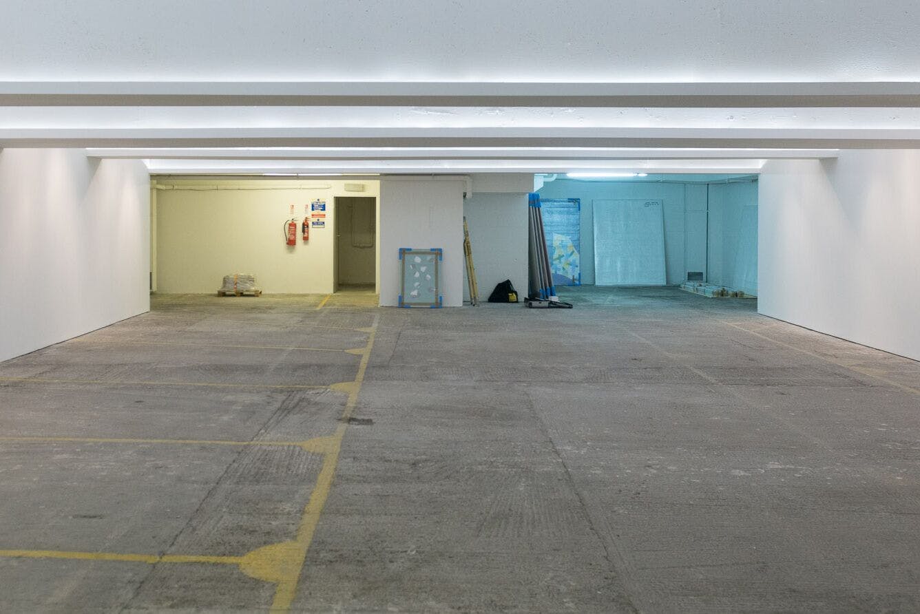 Marylebone Gallery: versatile event space with minimalist design for meetings and exhibitions.