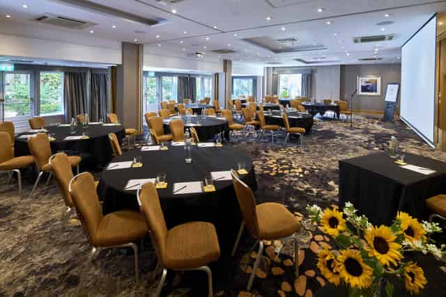 Thames Suite