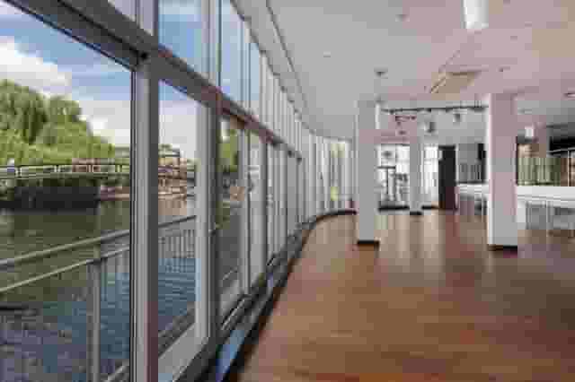 The Glasshouse on the Lock
