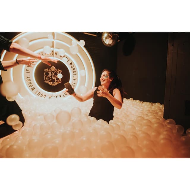 cirque le soir