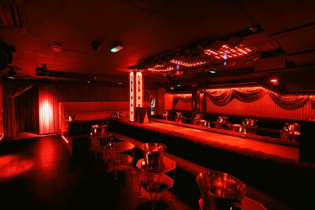 cirque le soir
