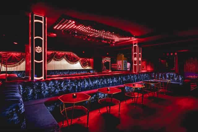 cirque le soir
