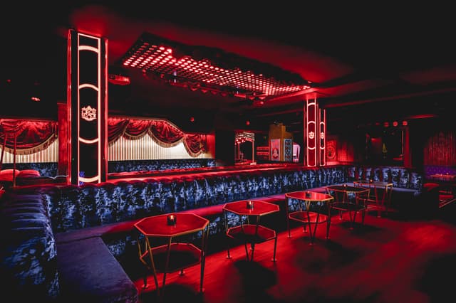 cirque le soir