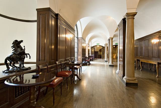Merchant Taylors' Hall