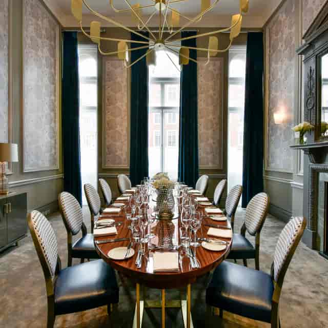 Sophisticated meeting room at Andaz London, elegant decor for corporate events.