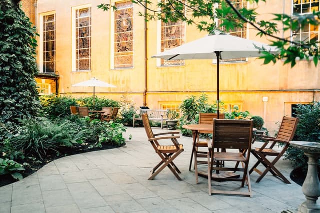 Stationers' Hall and Garden