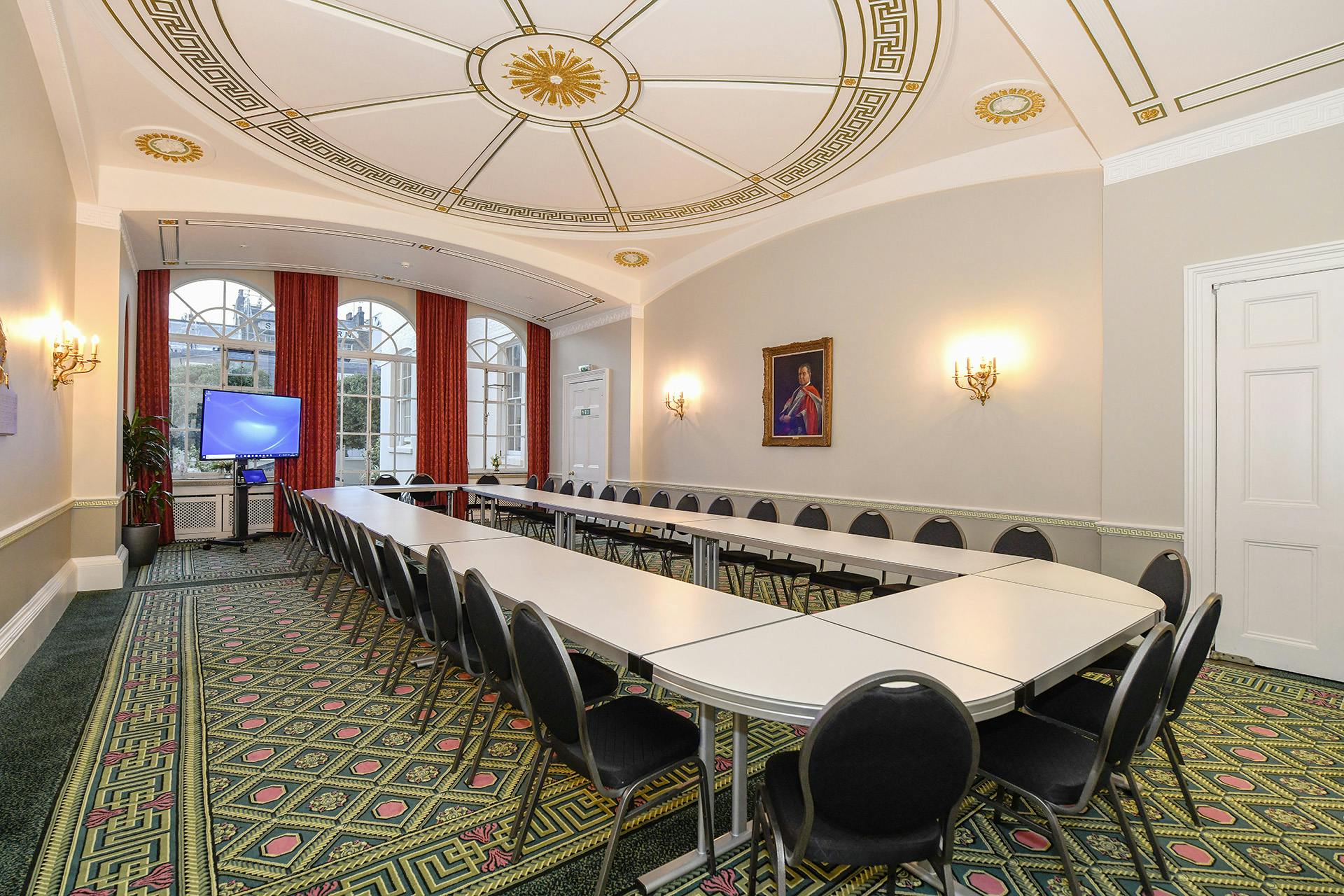 Council Room in SCI Belgravia, elegant meeting space for corporate events and workshops.