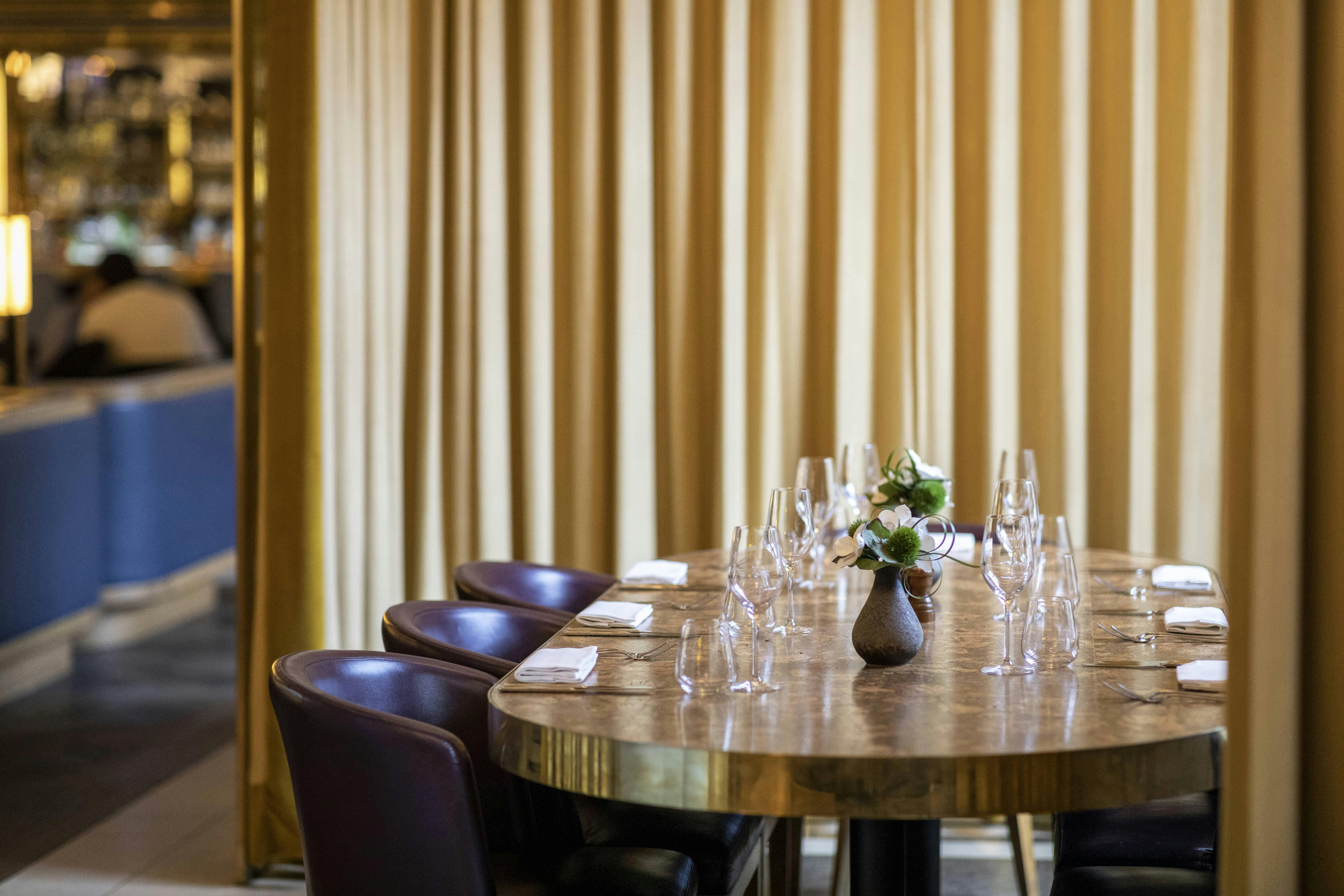 Elegant dining table in Glass Room, St Pancras Brasserie for private events.