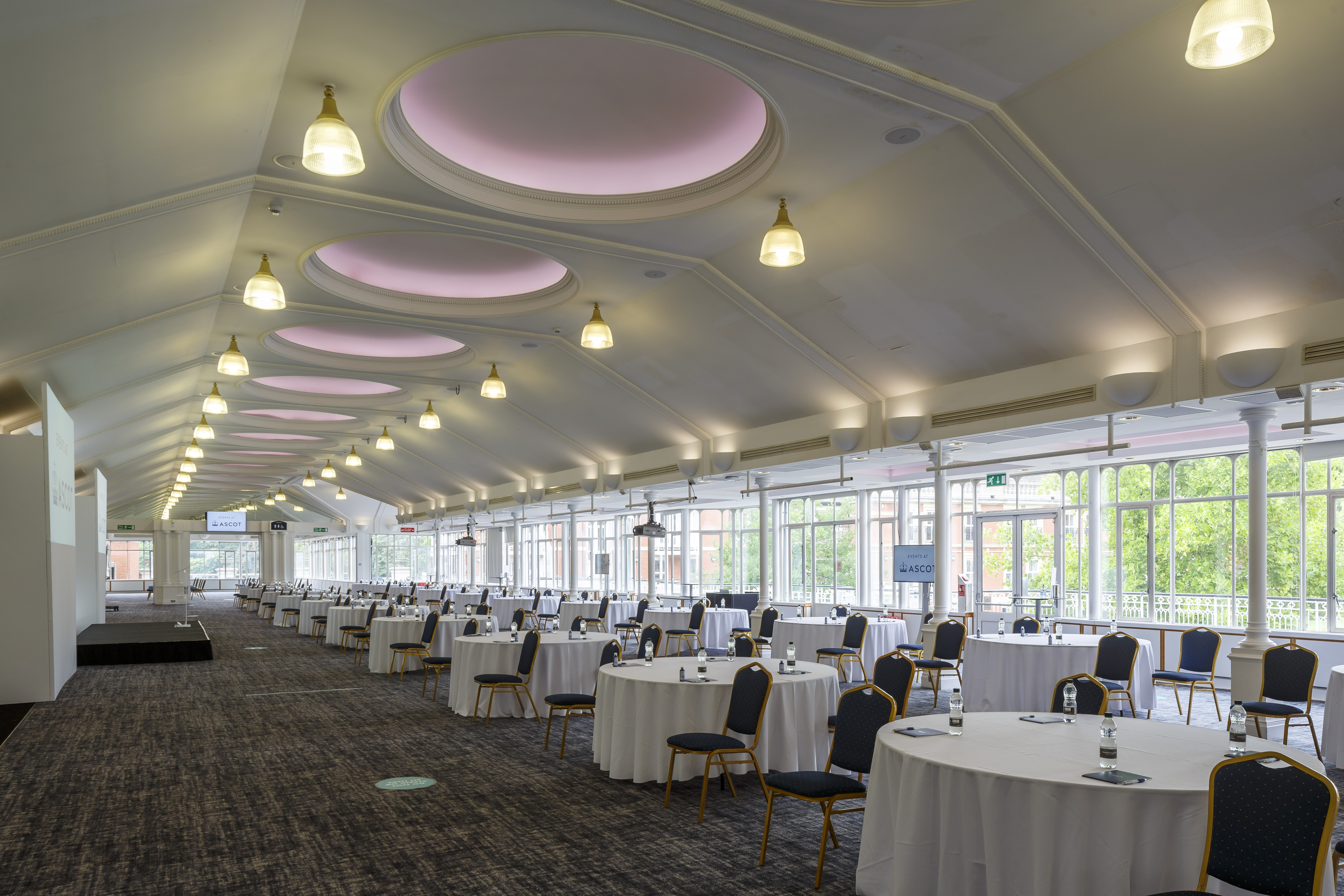 Pavilion Suite at Ascot Racecourse, spacious venue for conferences and banquets. - Banner