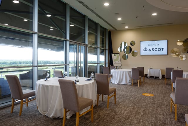 Windsor Forest Suite at Ascot Racecourse, modern meeting space for corporate events.