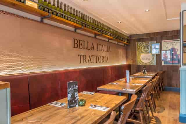 Cozy dining space in The Capri Room, ideal for networking events and team lunches.