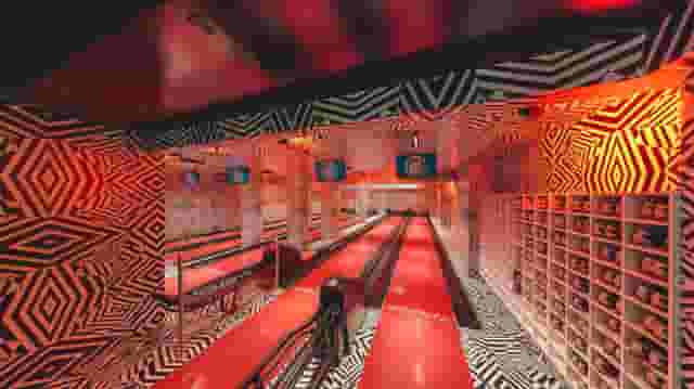 QUEENS Skate Dine Bowl
