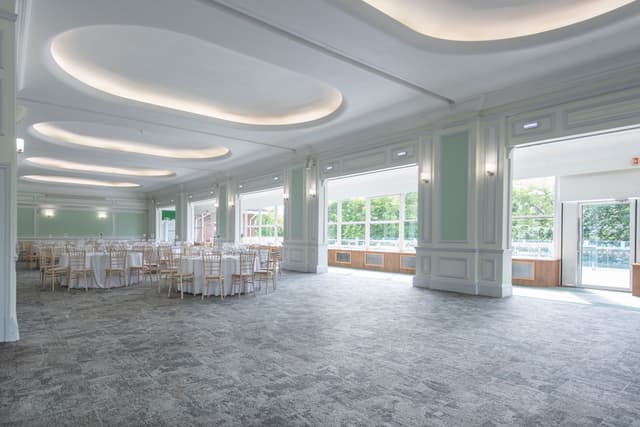 Prince Albert Suite