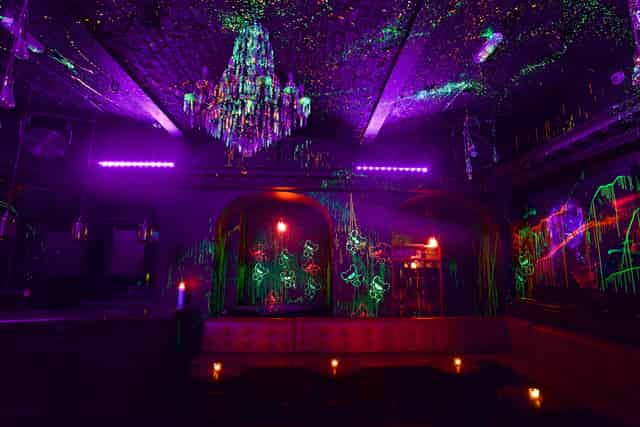 TOY ROOM