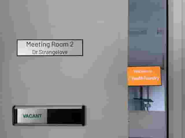 Medium Meeting Room