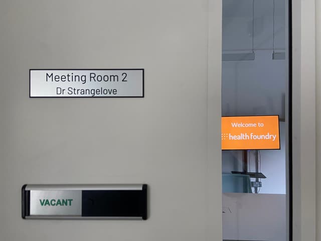 Medium Meeting Room